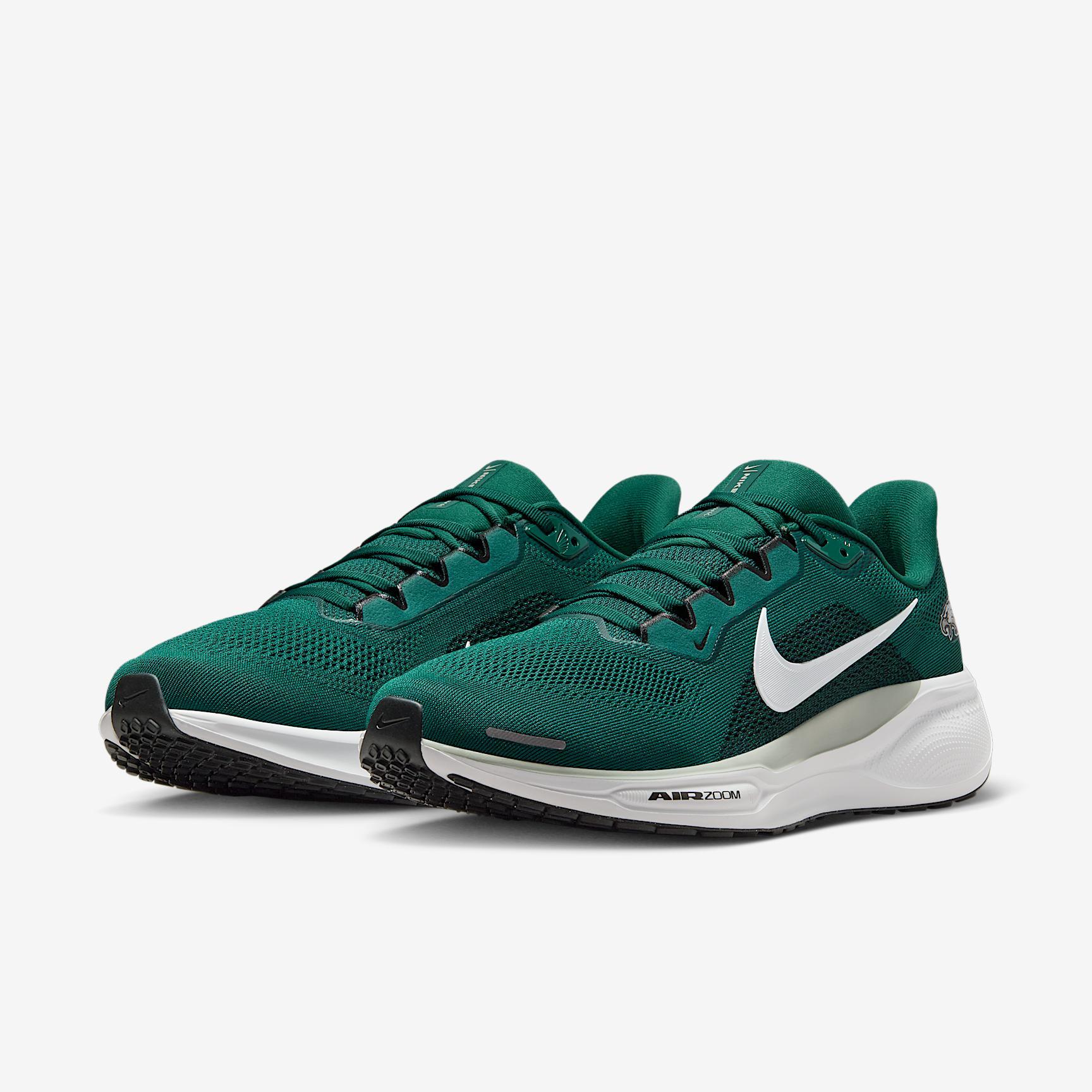 Philadelphia Eagles Pegasus 41 Men's Nike NFL Road Running Shoes Product Image