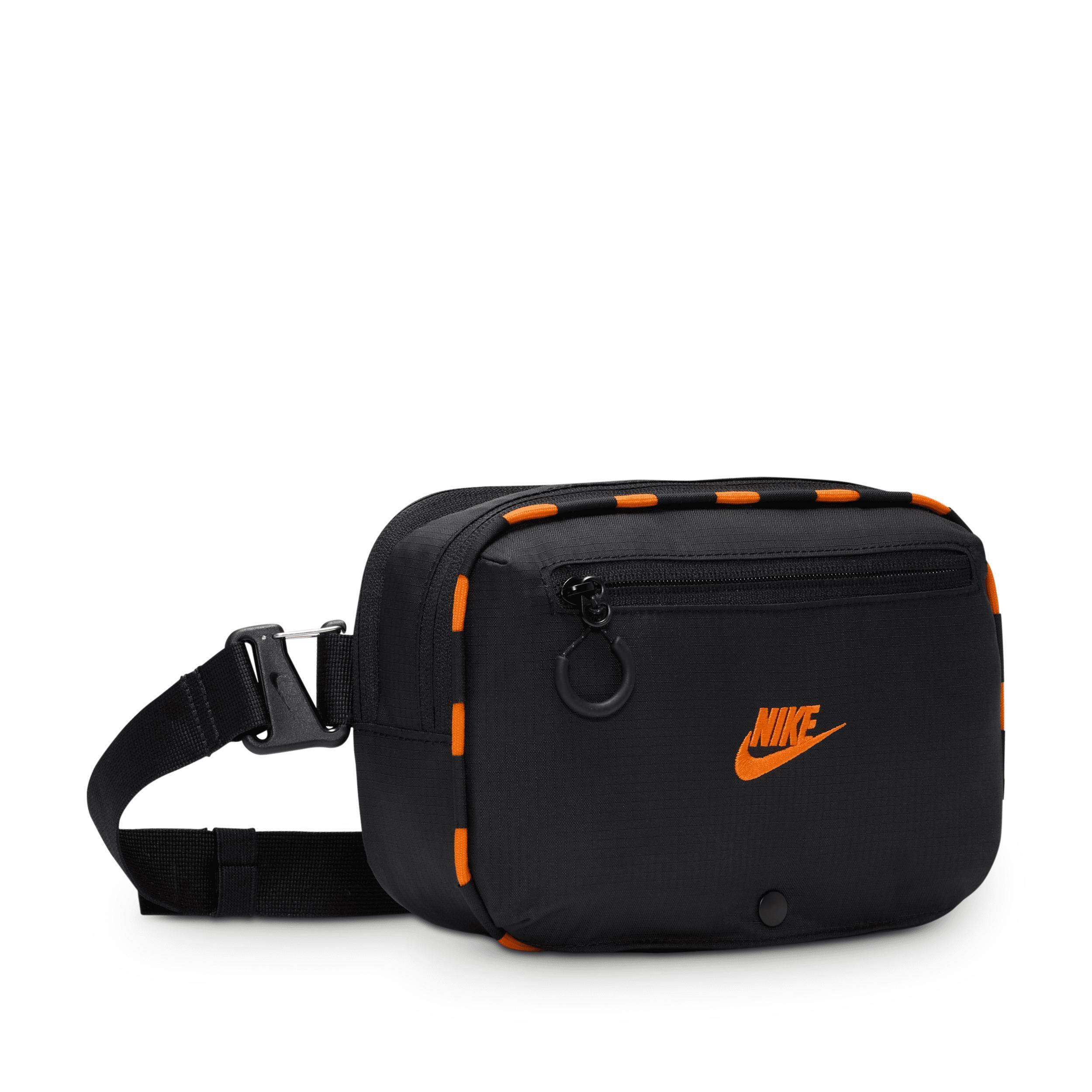 Nike Hayward Patrol Crossbody Bag (4L) Product Image