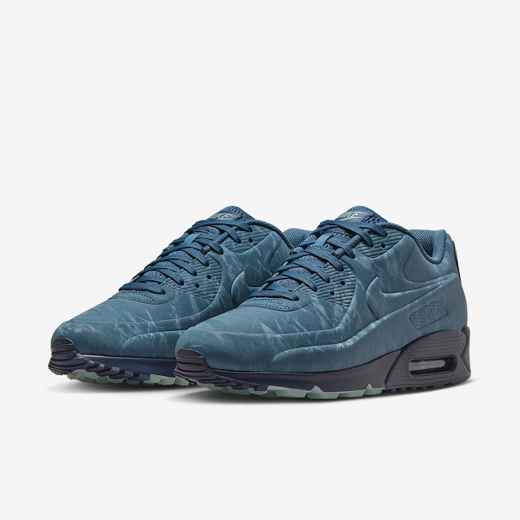 Nike Air Max 90 Men's Shoes Product Image