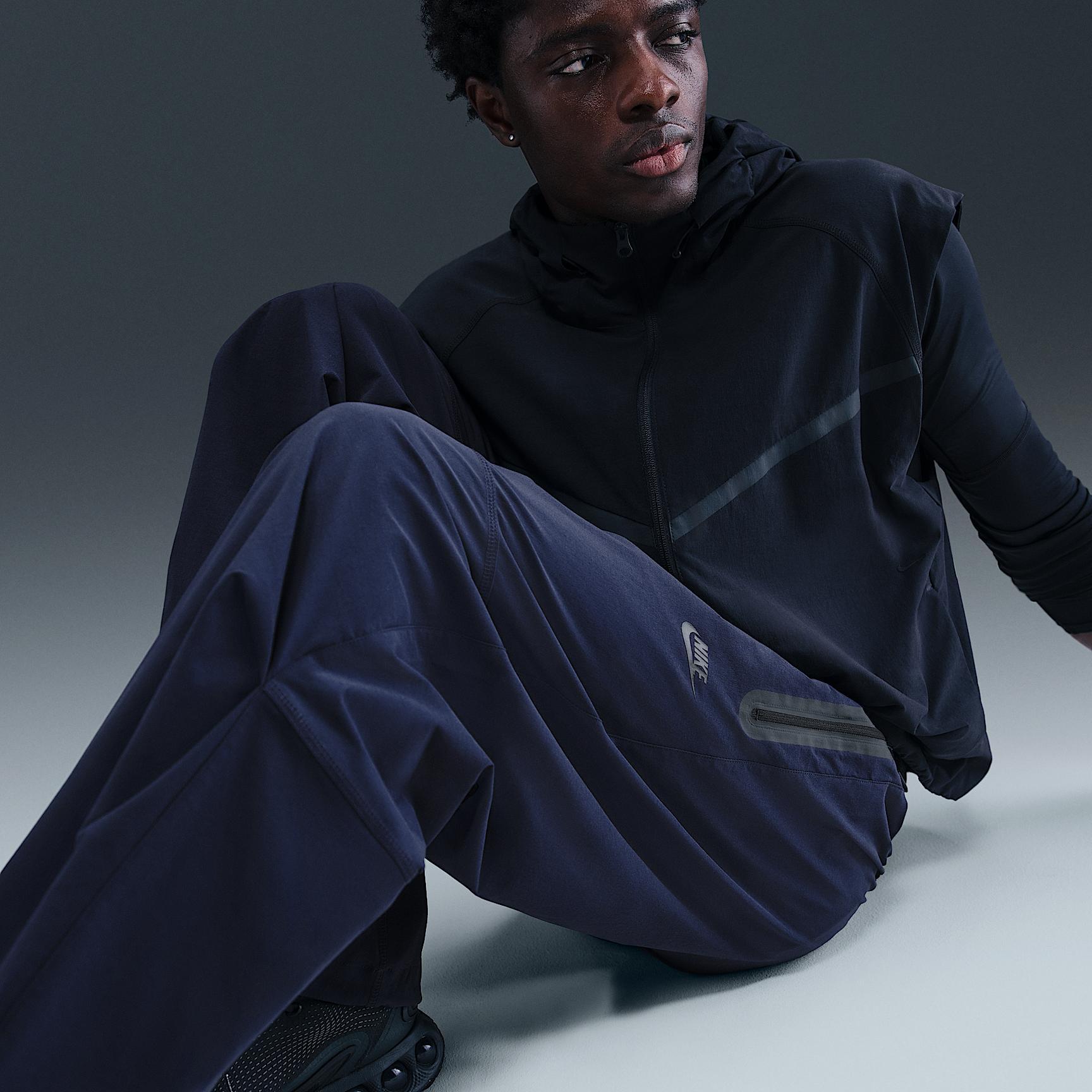 Nike Tech Men's Woven Oversized Pants Product Image