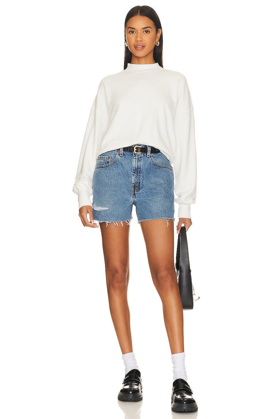 Ali Relaxed Short aligrace Product Image
