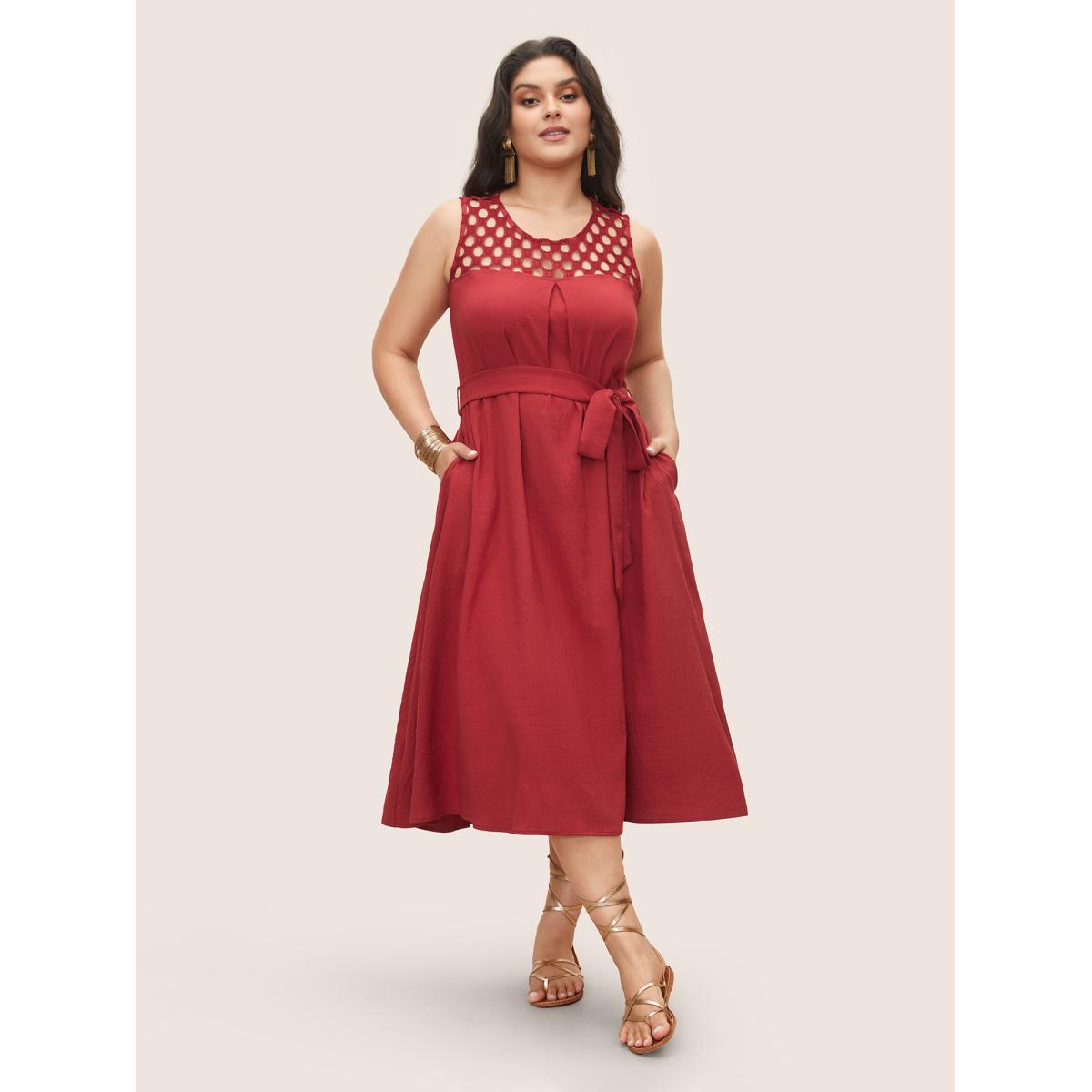 Plus Size Solid Cut Out Patchwork Belted Sleeveless Dress Raspberry Women Resort Woven ribbon&lace trim Round Neck Sleeveless Curvy Midi Dress BloomChic 12/L Product Image