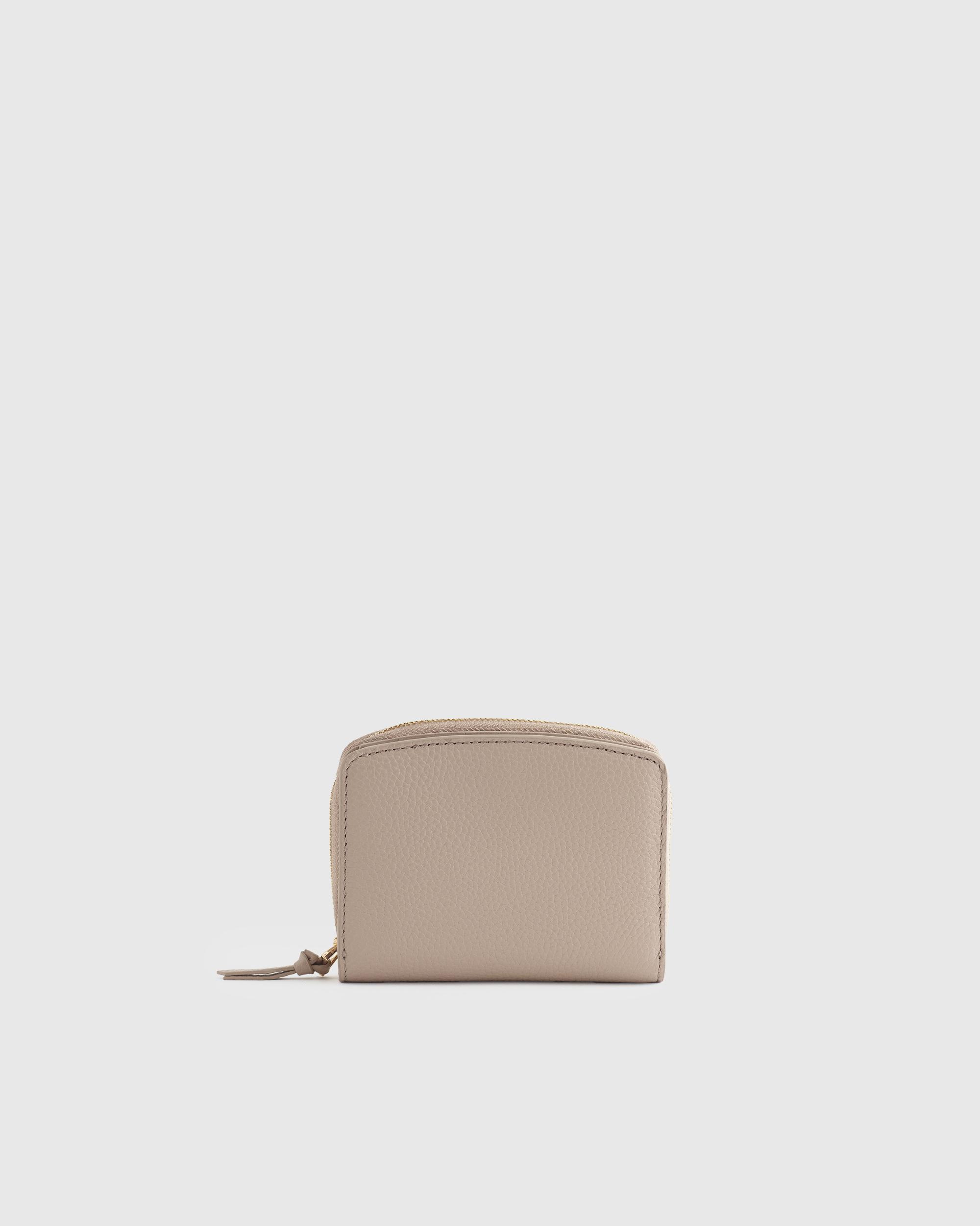 Quince | Women's Italian Pebbled Leather Compact Wallet Italian Leather Product Image