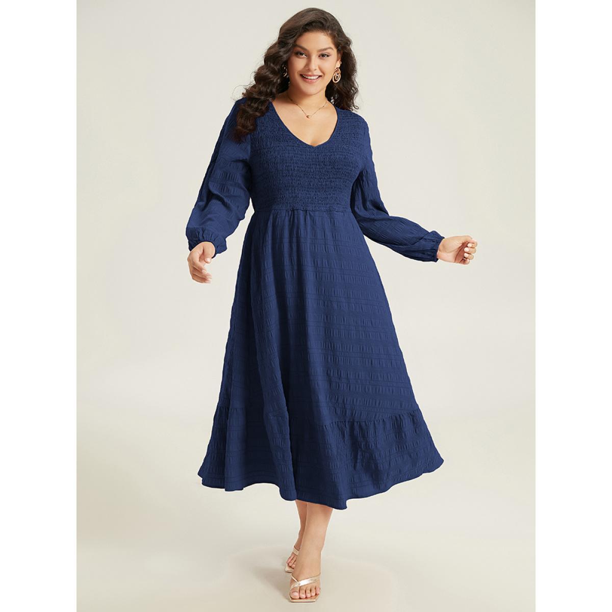 Plus Size Solid Shirred Plisse Flutter Hem Dress DarkBlue Women Elegant Elastic cuffs V-neck Long Sleeve Curvy Midi Dress BloomChic 30/6X Product Image