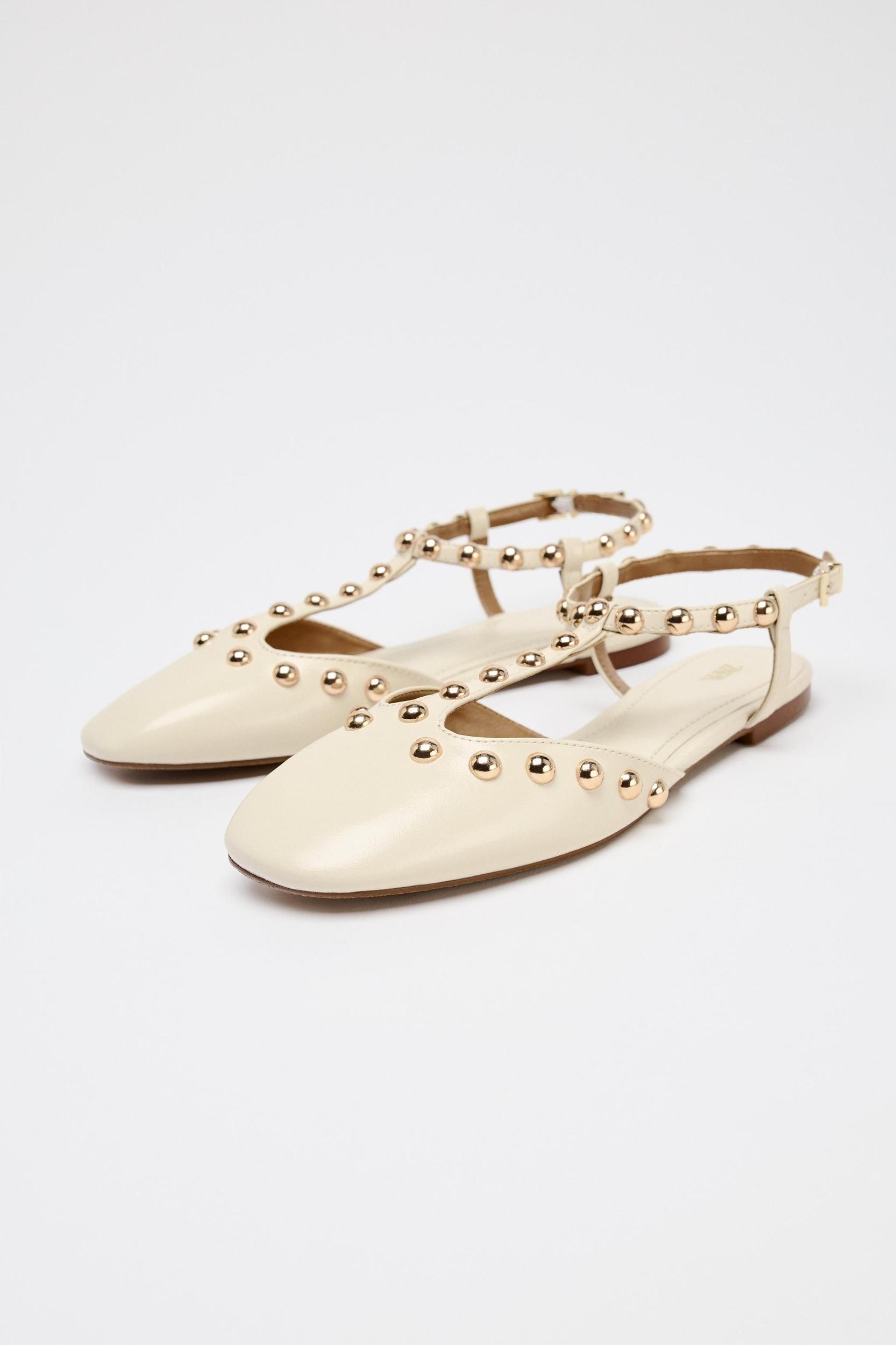 LOW HEELED STUDDED SHOES Product Image