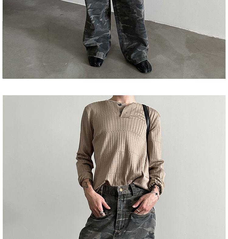Mid Rise Camouflage Wide Leg Jeans Product Image