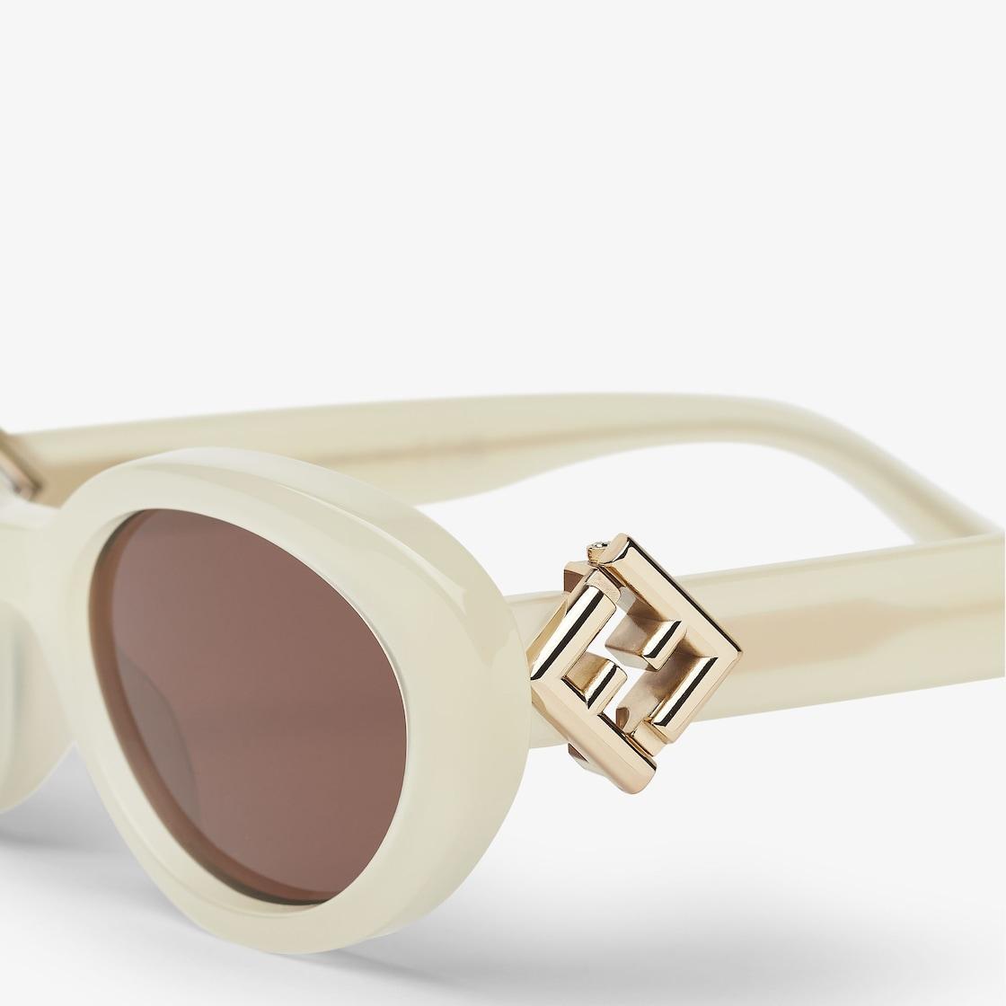 FF DiamondsWhite acetate sunglasses Product Image