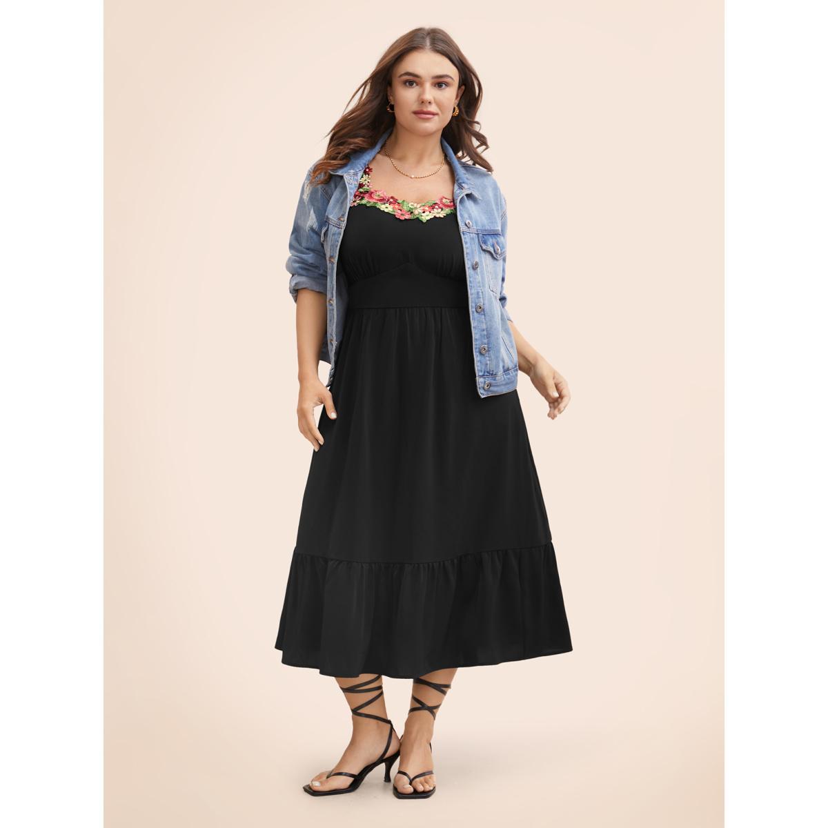 Plus Size Floral Woven Ribbon Heart Neckline Cami Dress Black Women Elegant Woven ribbon&lace trim Heart neckline Sleeveless Curvy BloomChic 28/5X Product Image