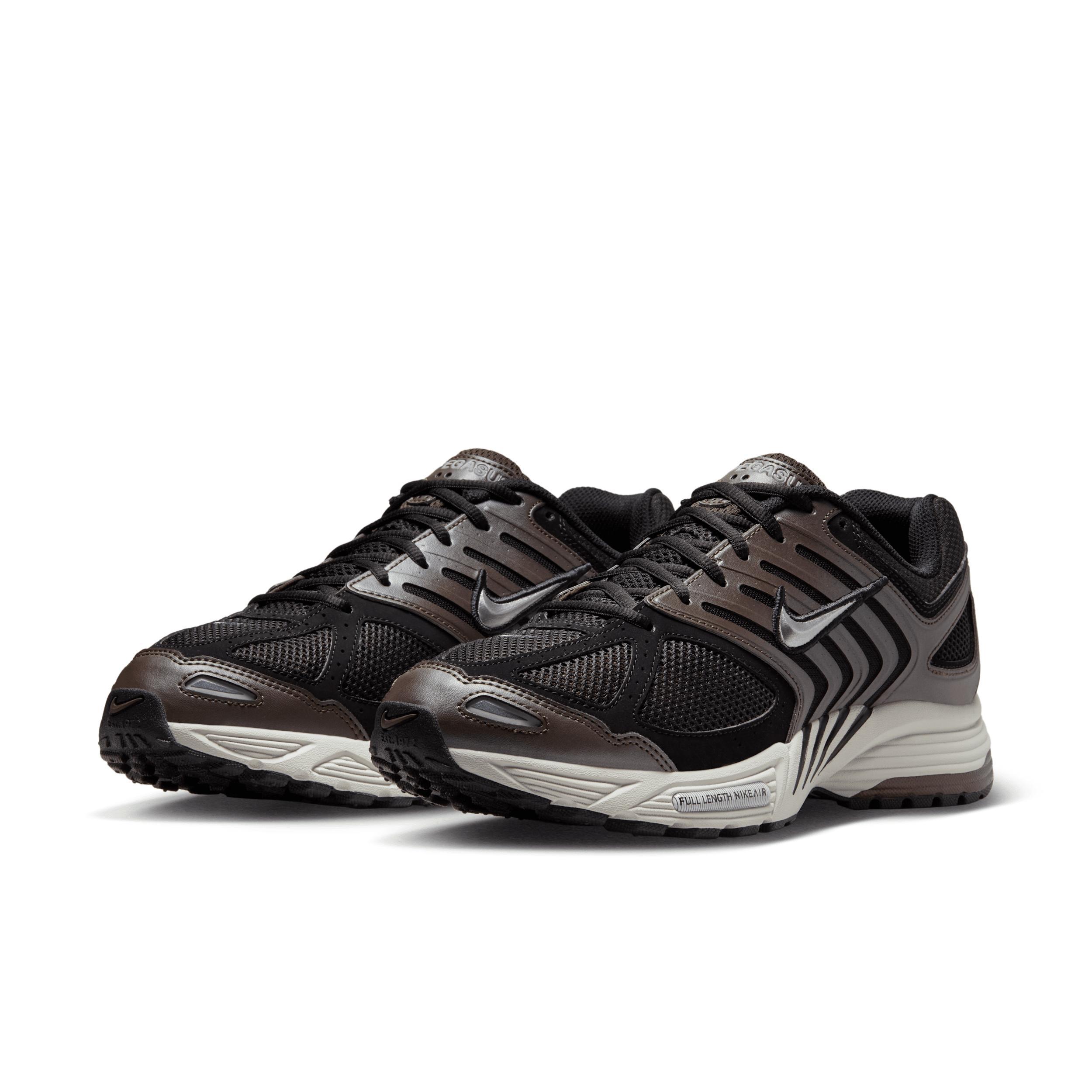 Nike Mens Air Pegasus 2005 Casual Shoes Product Image