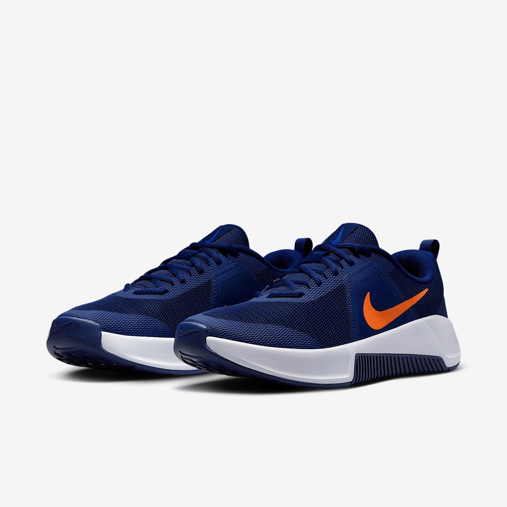 Nike MC Trainer 3 Men's Workout Shoes Product Image