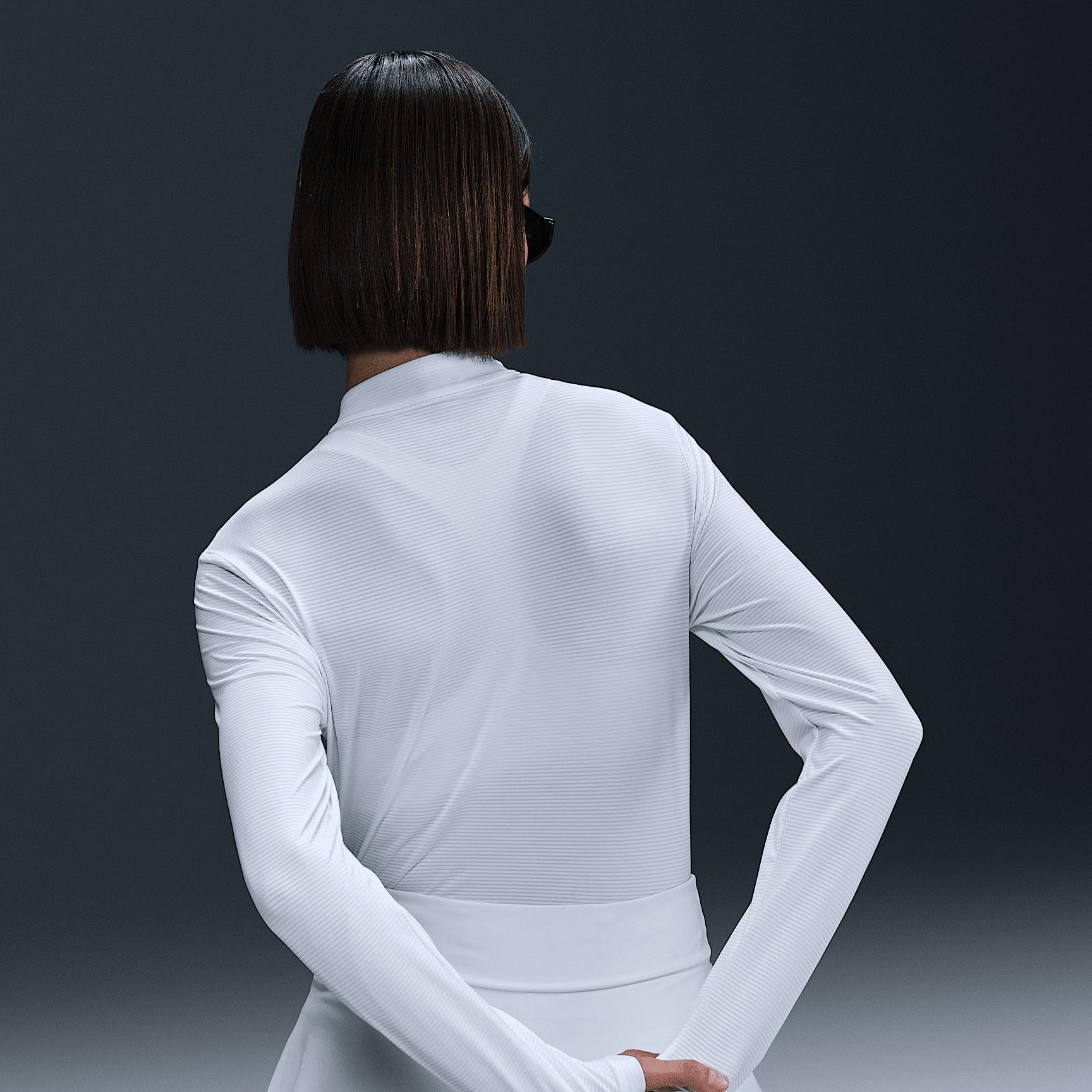 Nike Women's Victory Dri-FIT UV Protection 1/4-Zip Golf Top Product Image