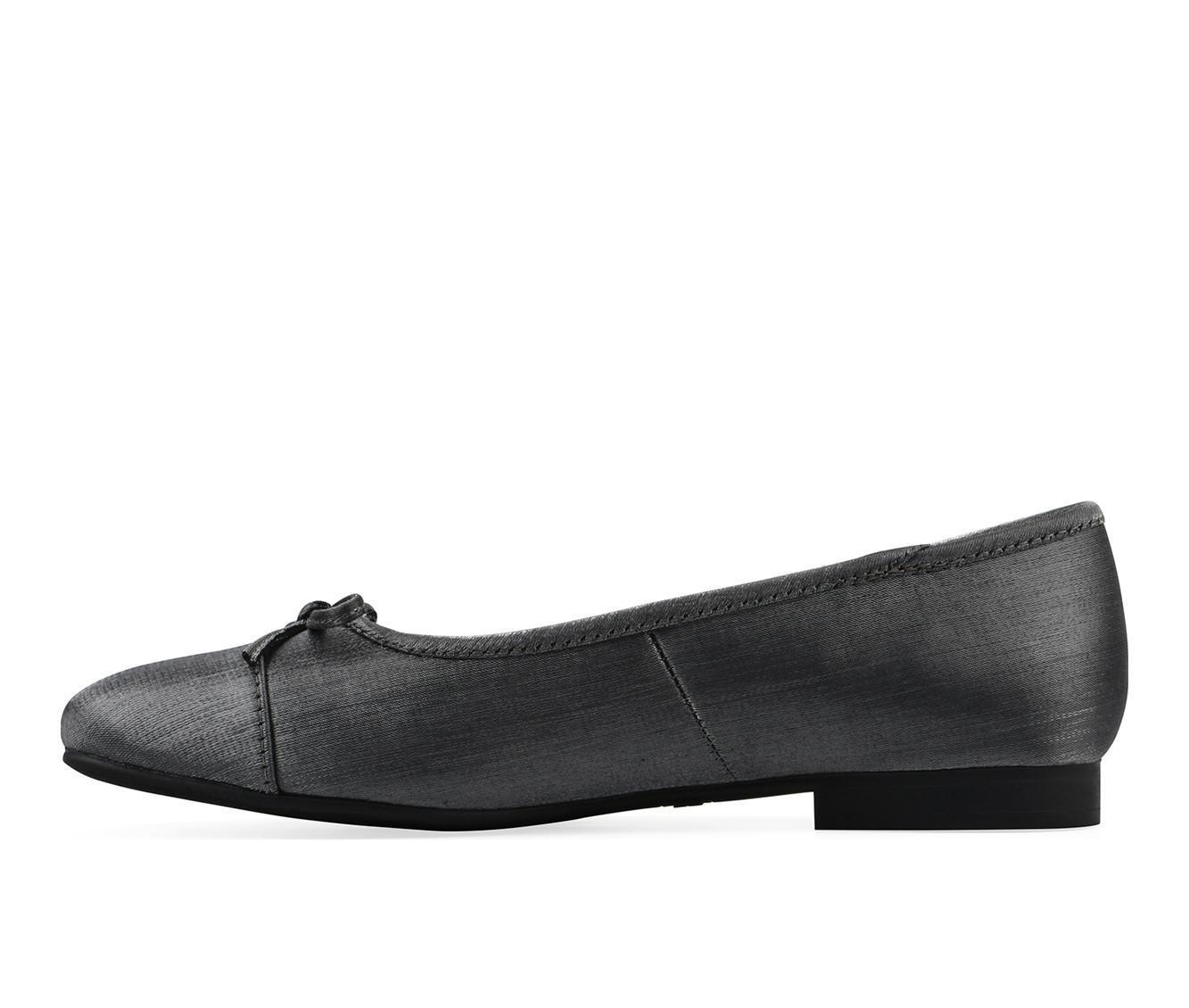 Women's White Mountain Bocci Flats Product Image
