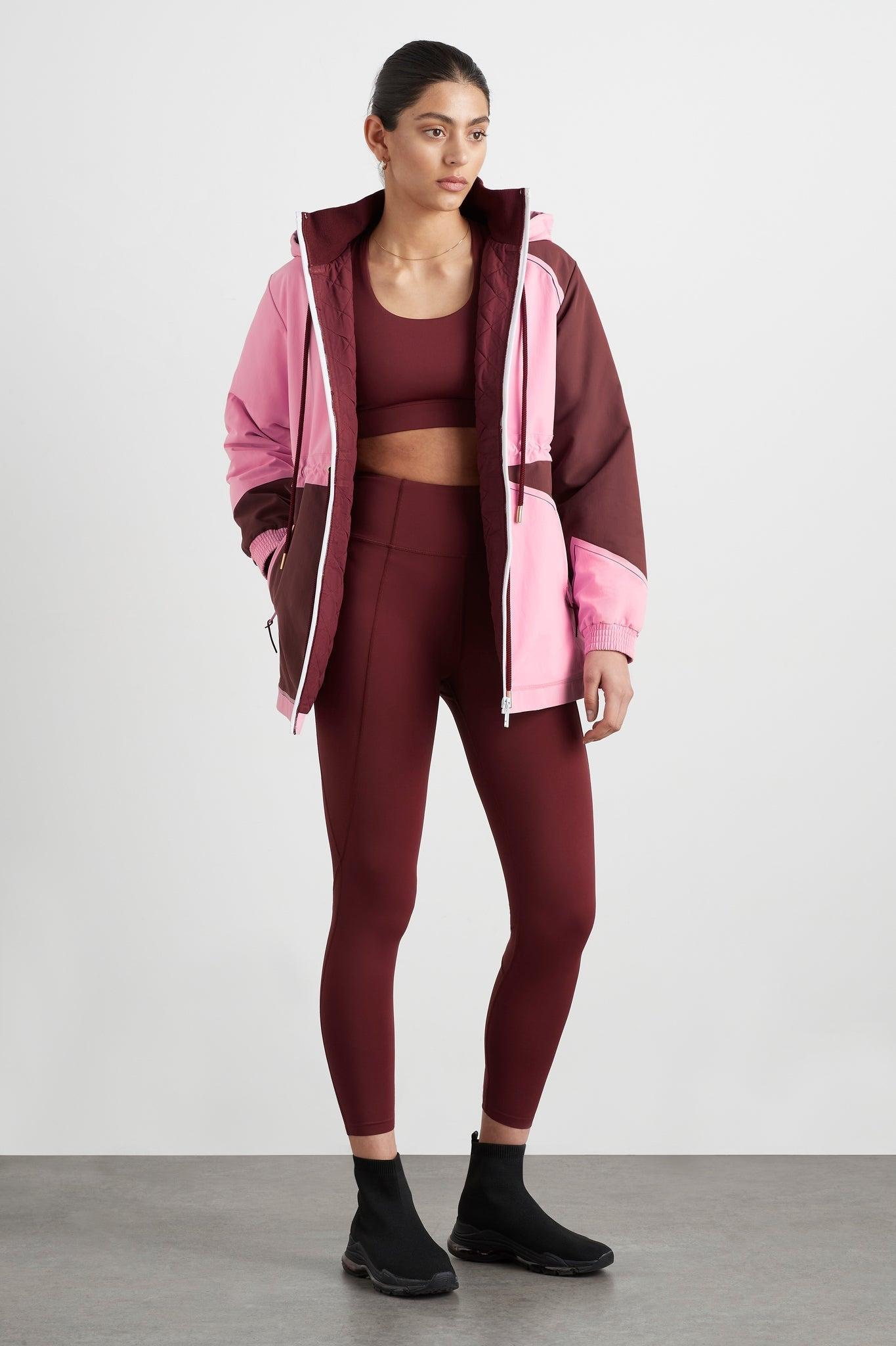 Twist Back Sports Bra 335 Product Image