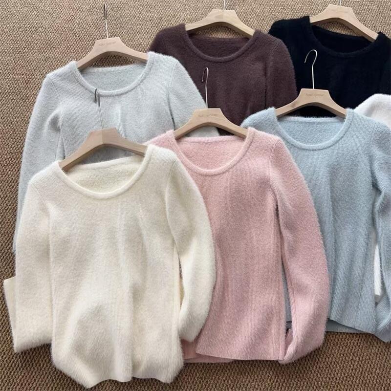 Long-Sleeve Crew Neck Plain Knit Top Product Image