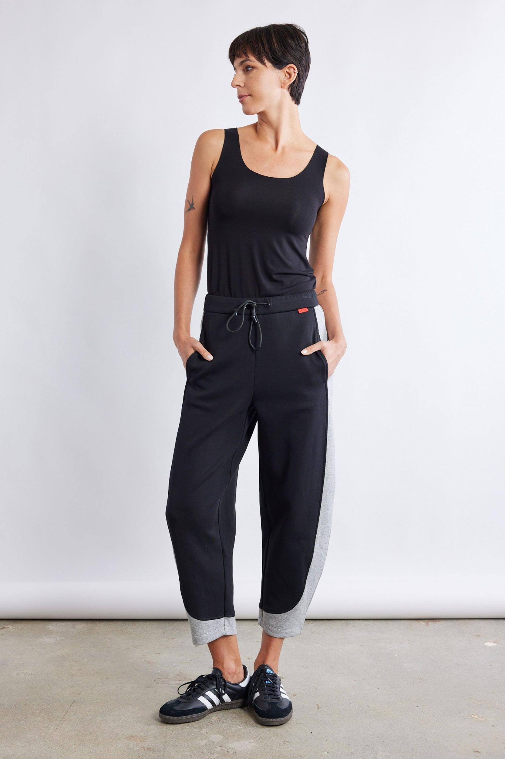 Colorblock Barrel Leg Scuba Pants Product Image