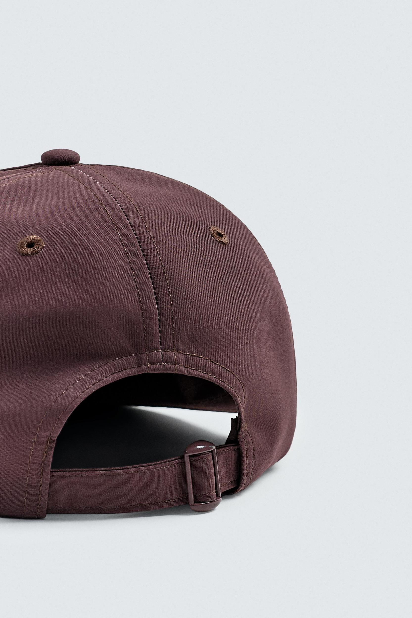 EMBROIDERED FLAT VISOR CAP Product Image
