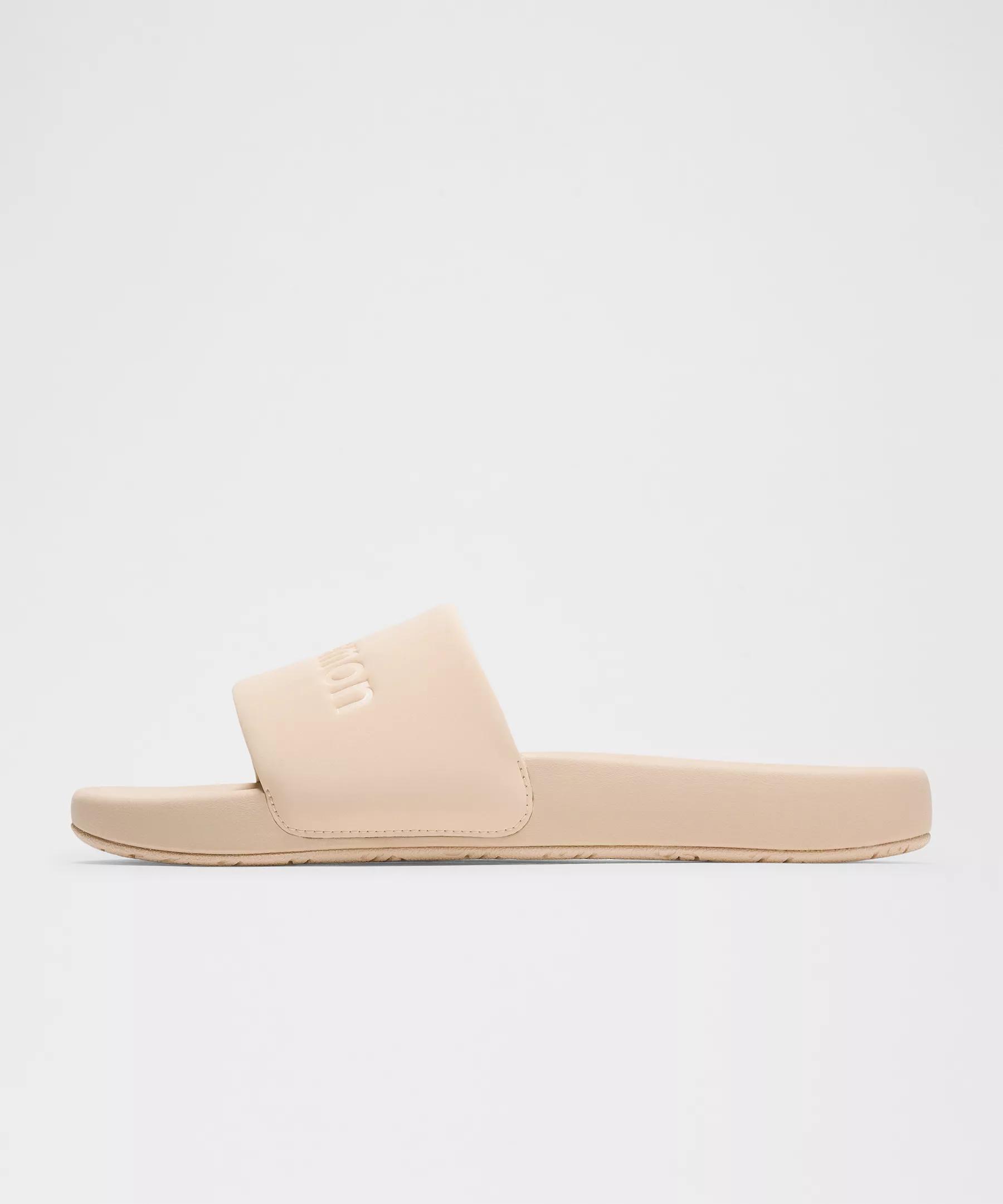 Women's Restfeel Slide *Graphic Product Image