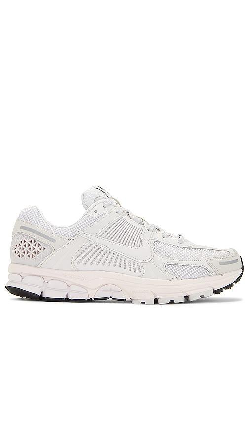 Nike Men's Zoom Vomero 5 Shoes Product Image