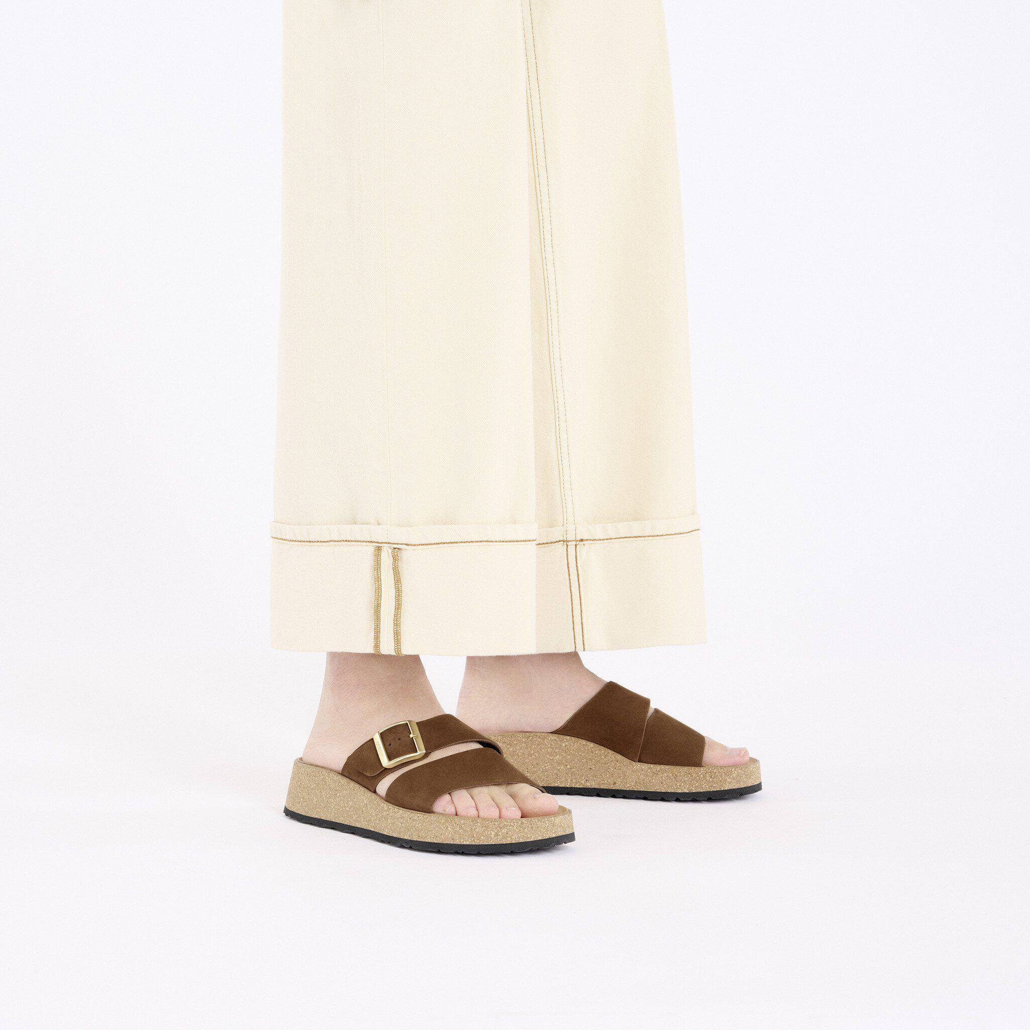 Almina Nubuk Leather Product Image