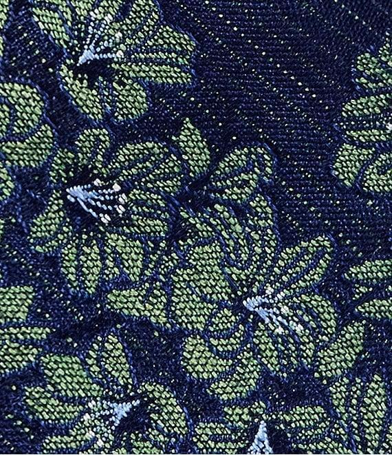 Roundtree & Yorke Margy Floral 2 3/4#double; Silk Tie Product Image
