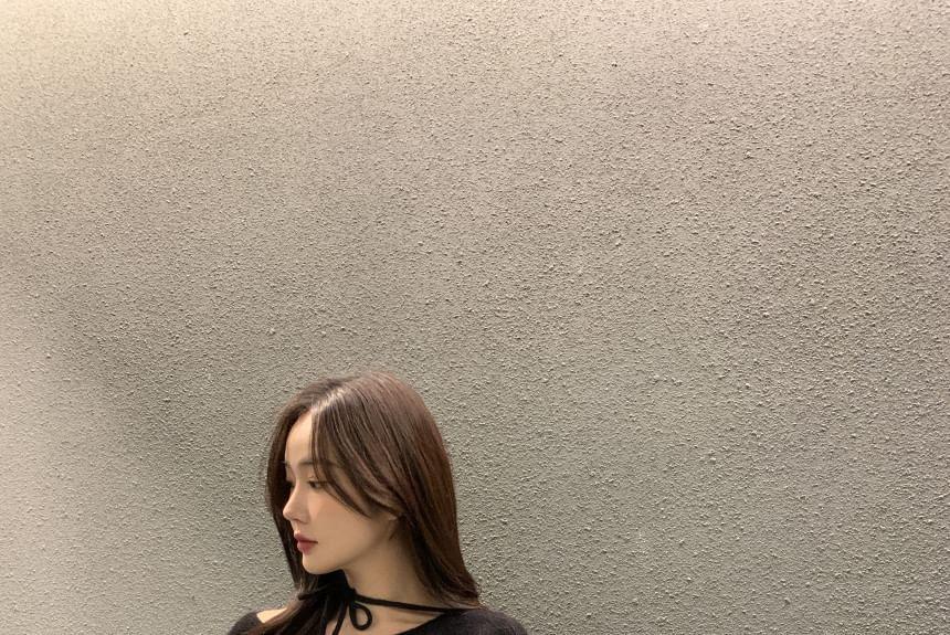 Long Sleeve Halter-Neck Plain Loose-Fit Sweater Product Image