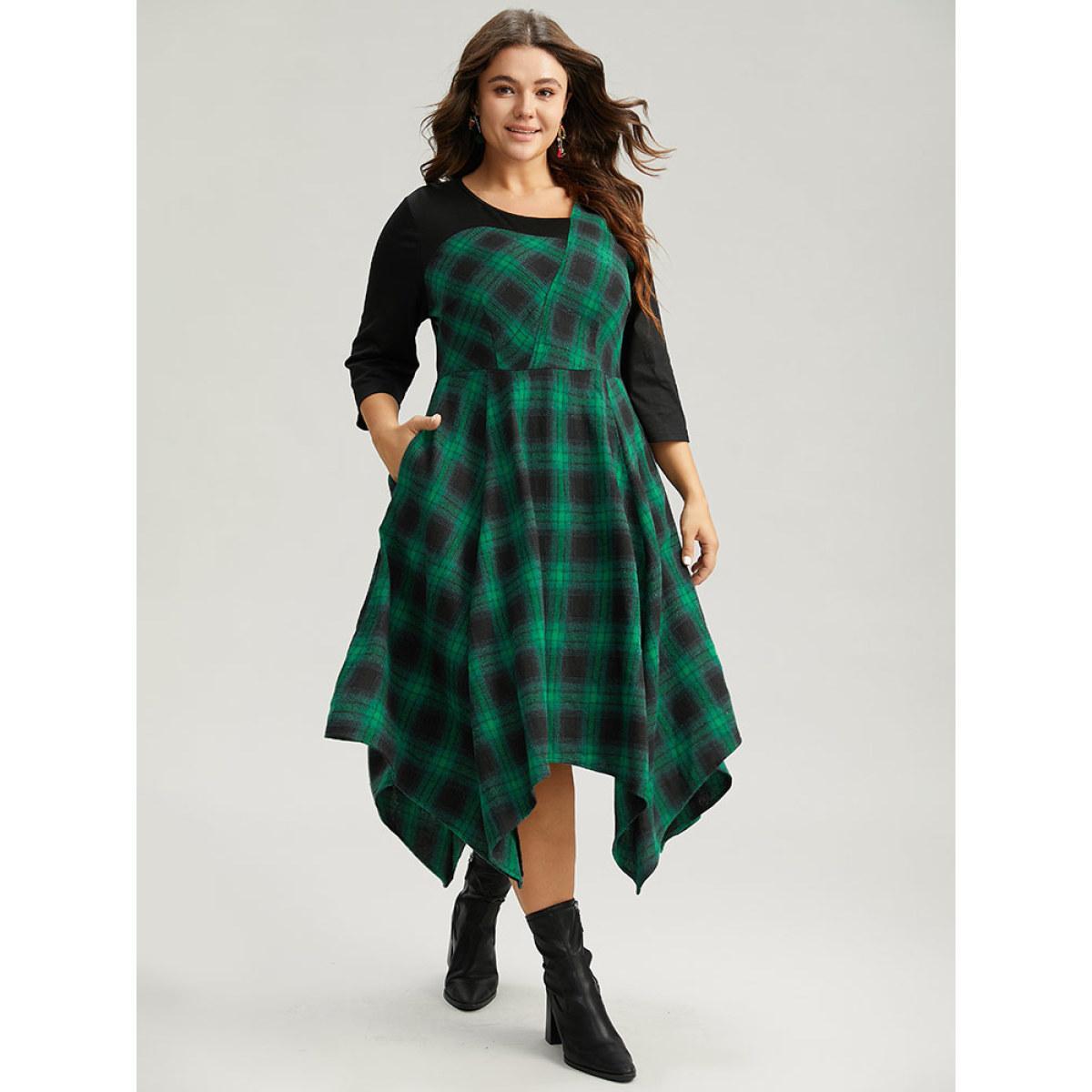 Plus Size Christmas Plaid Asymmetrical Patchwork Hanky Hem Dress DarkGreen Women Casual Patchwork Asymmetrical Neck Elbow-length sleeve Curvy Midi Dress BloomChic 14-16/1X Product Image