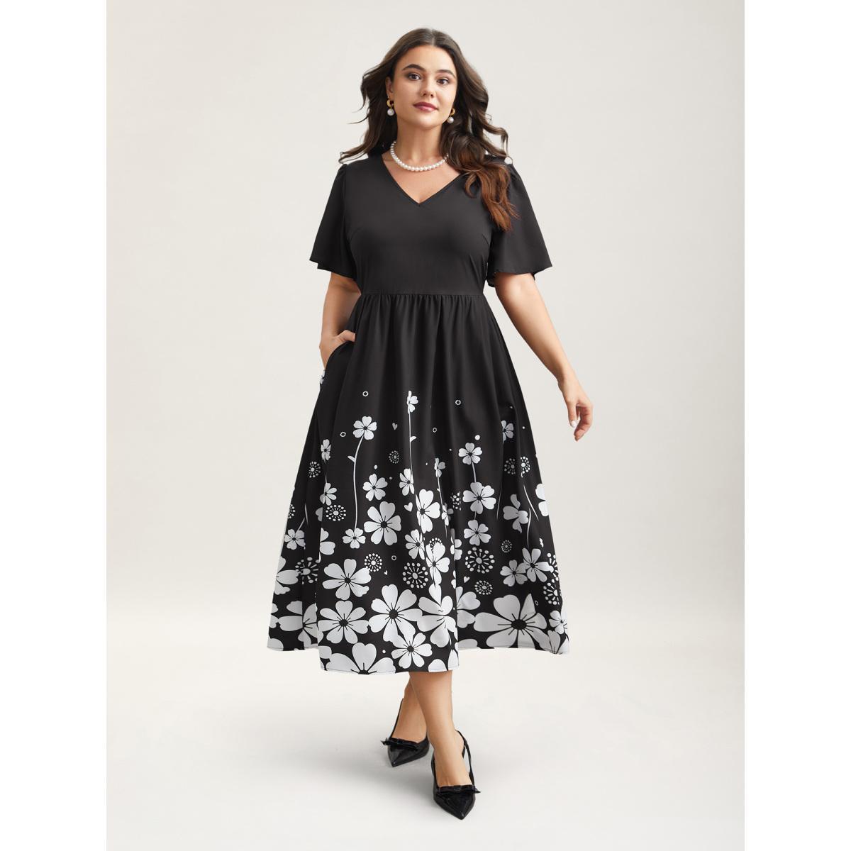Plus Size V-Neck Floral Print Flared Sleeve Dress Black Women Elegant Gathered V-neck Short sleeve Curvy BloomChic 26/4X Product Image