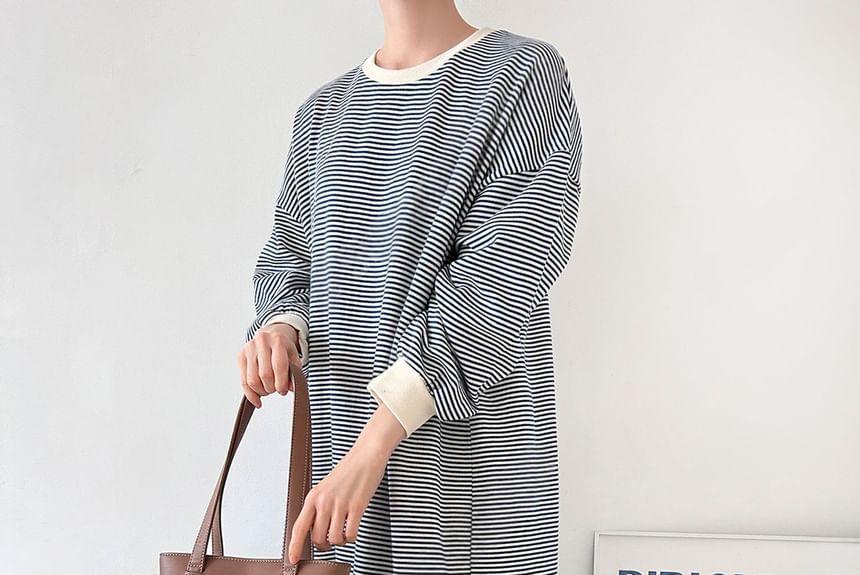Long-Sleeve Striped Loose-Fit Midi Dress Product Image