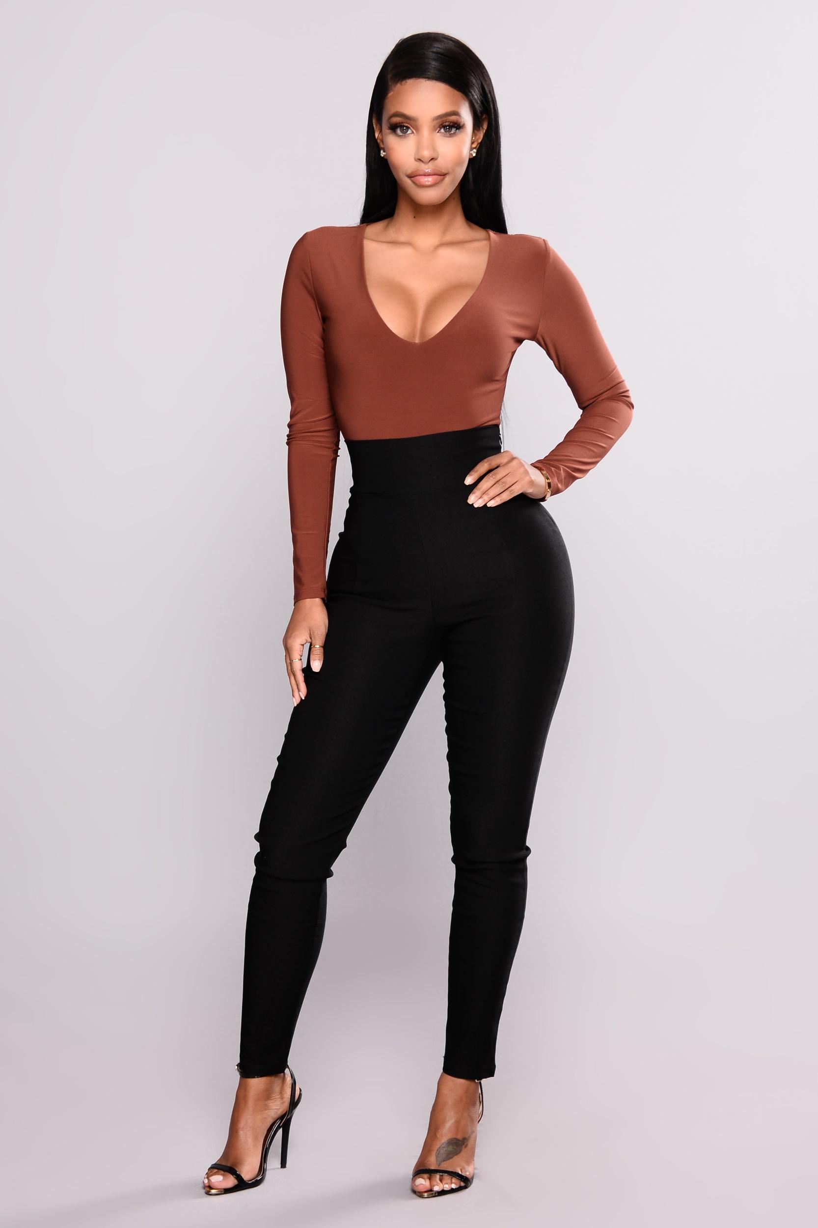 Venetian High Rise Pants - Black Product Image