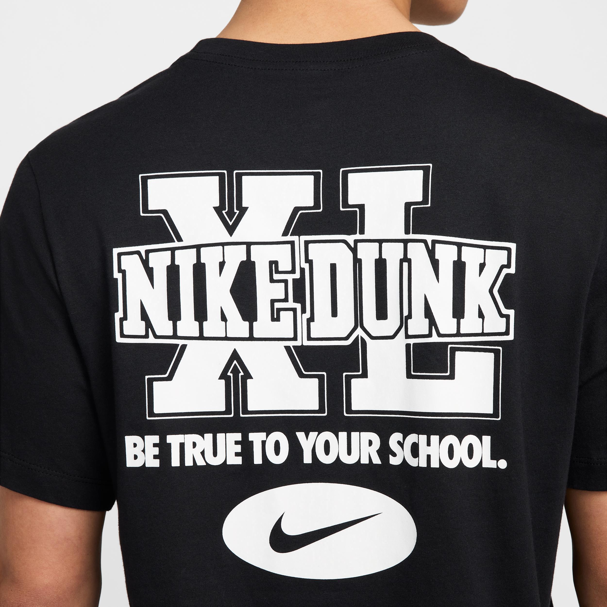 Nike Sportswear T-Shirt Product Image