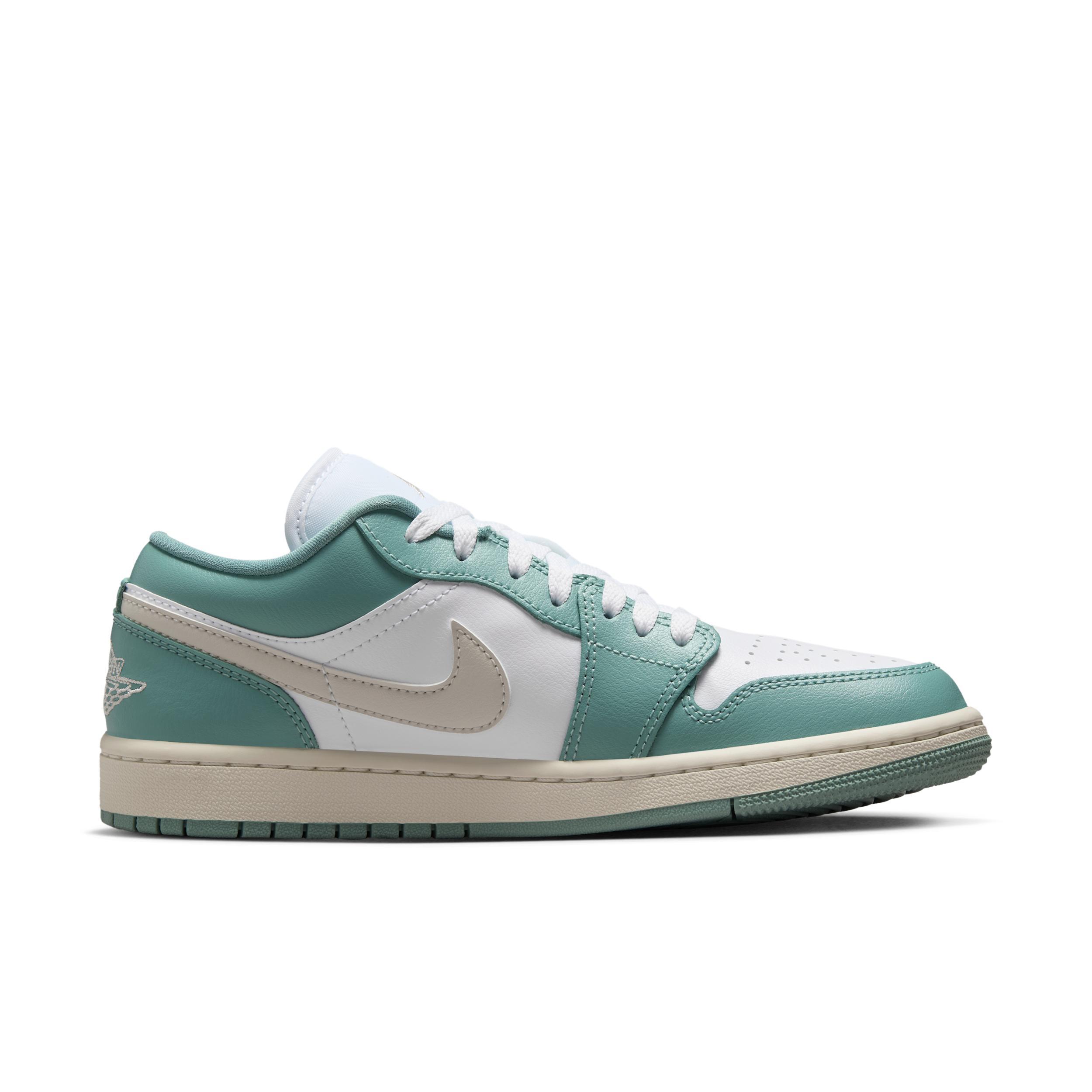 Air Jordan 1 Low Women's Shoes Product Image