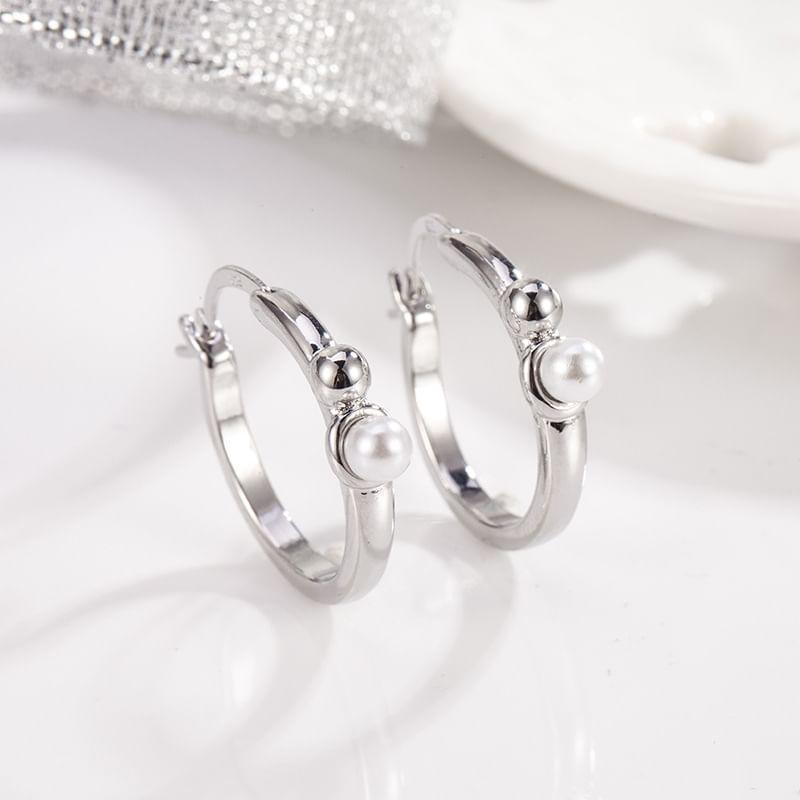 Freshwater Pearl Alloy Hoop Earring Product Image