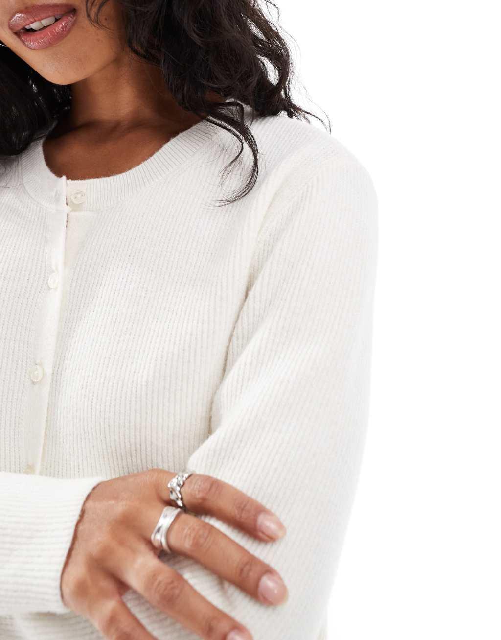 Stradivarius cardigan in white Product Image
