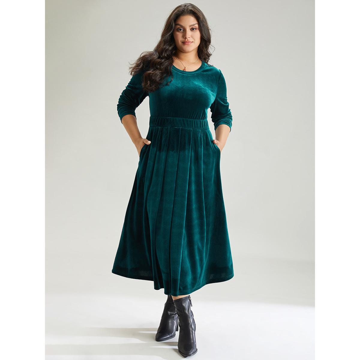 Plus Size Velvet Plain Pocket Pleated Hem Dress Cyan Women Elegant Plain Round Neck Long Sleeve Curvy Midi Dress BloomChic 28/5X Product Image