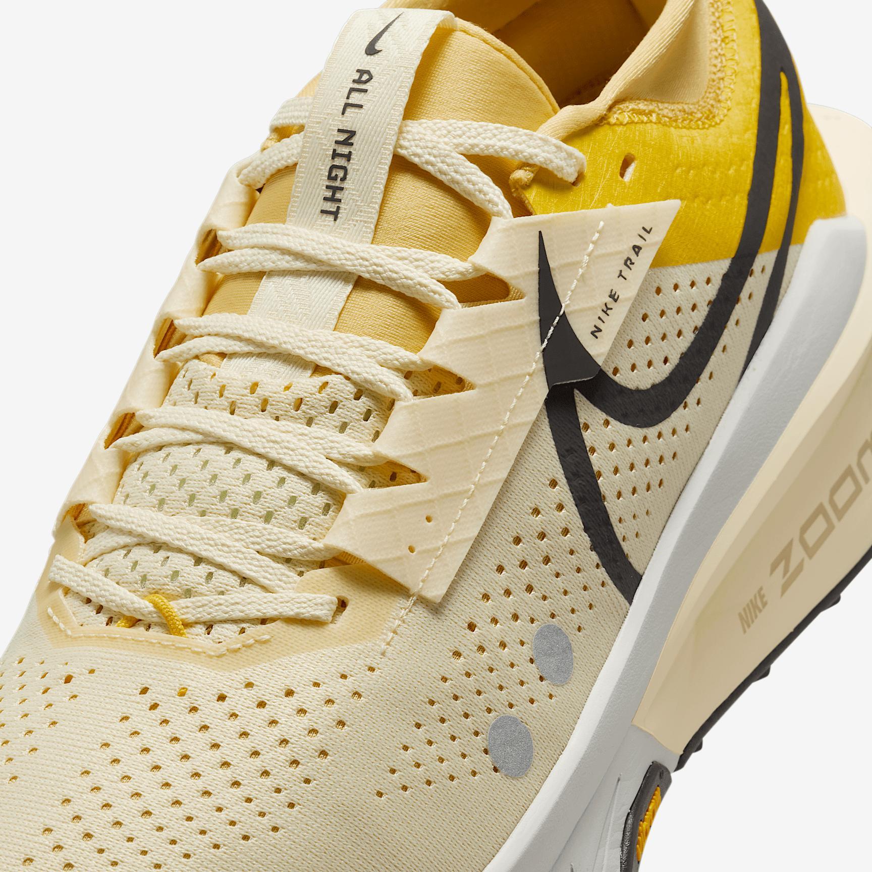 Nike Men's Zegama 2 Trail Running Shoes Product Image