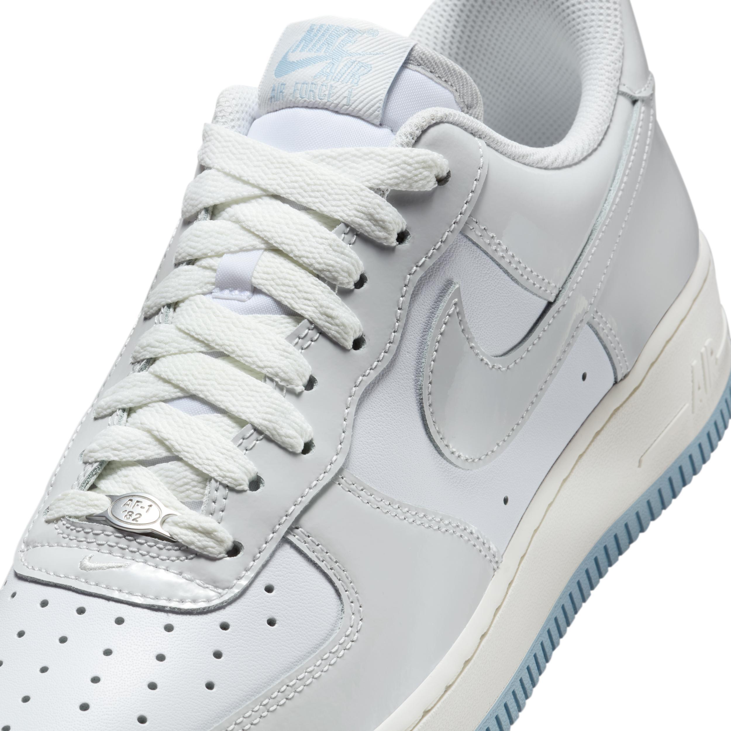 Nike Men's Air Force 1 '0 Shoes Product Image