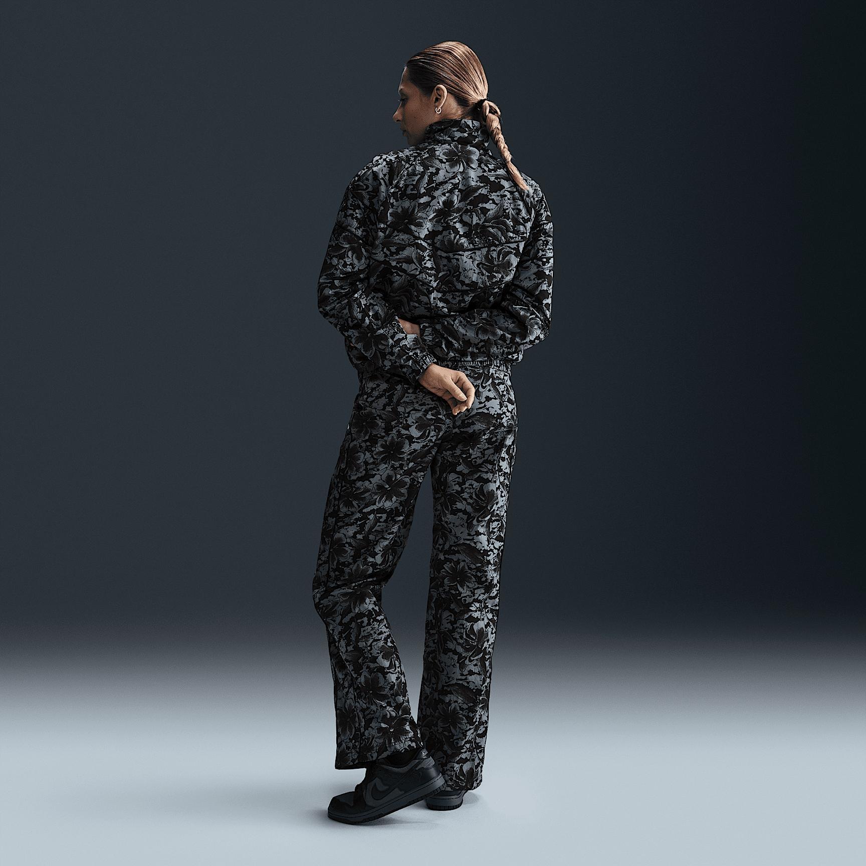 Nike Sportswear Windrunner Women's Loose UV Protection Woven Full-Zip Printed Jacket Product Image