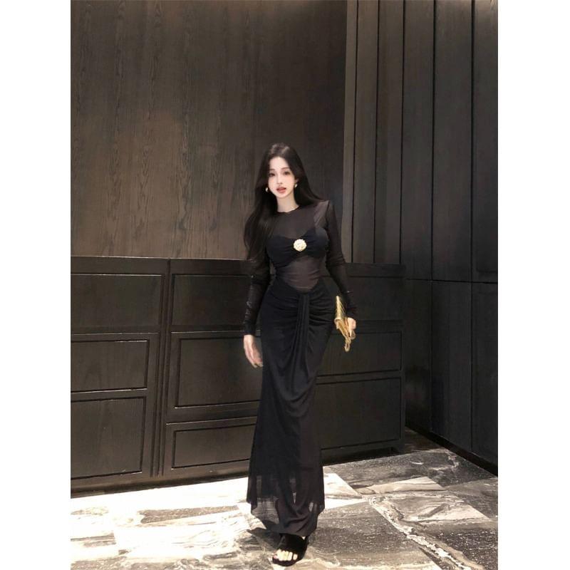Long-Sleeve Crew Neck Plain Ruched Maxi Mermaid Dress Product Image