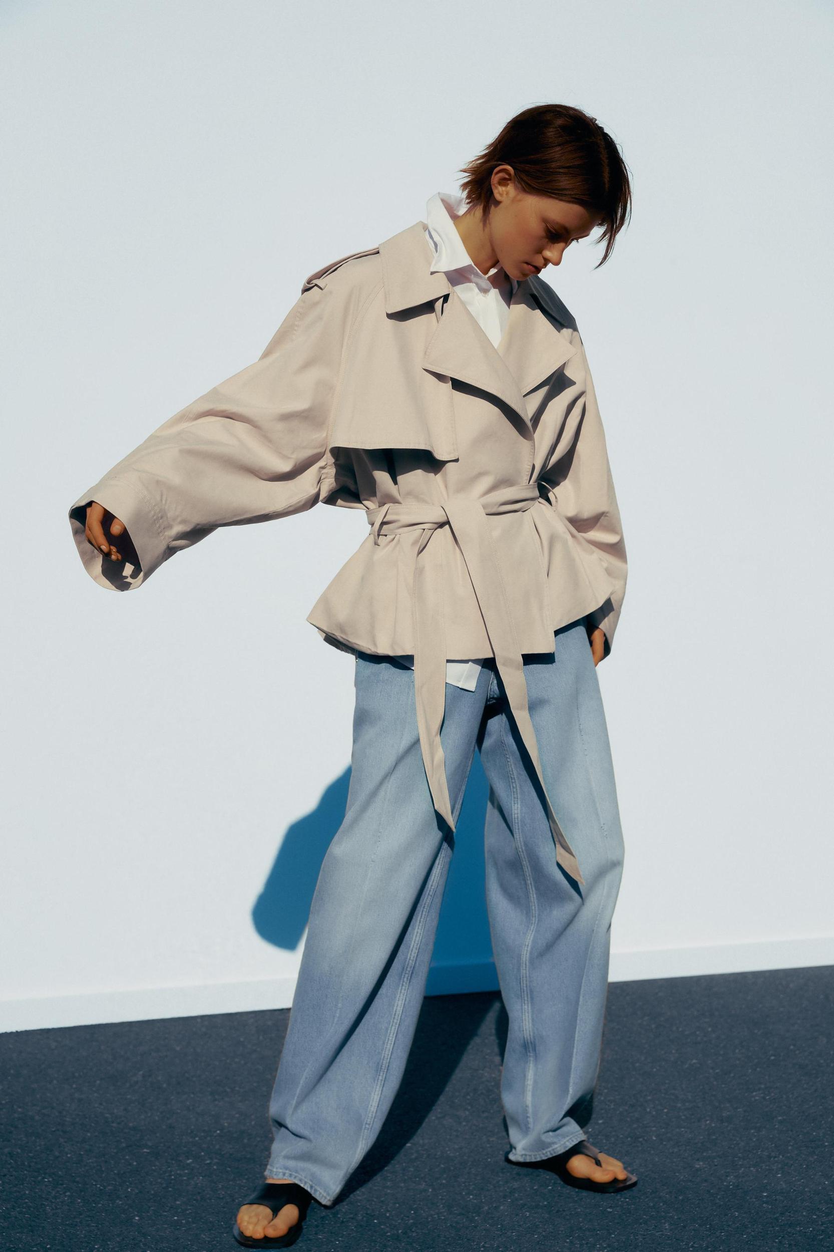 SHORT BELTED TRENCH COAT Product Image