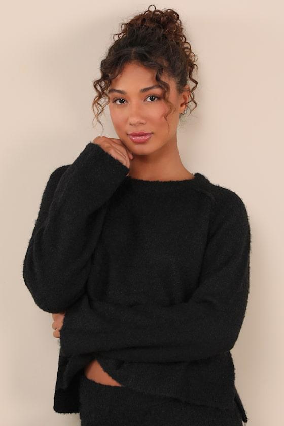 Signature Sunday Black Raglan Sleeve Pullover Sweater Product Image