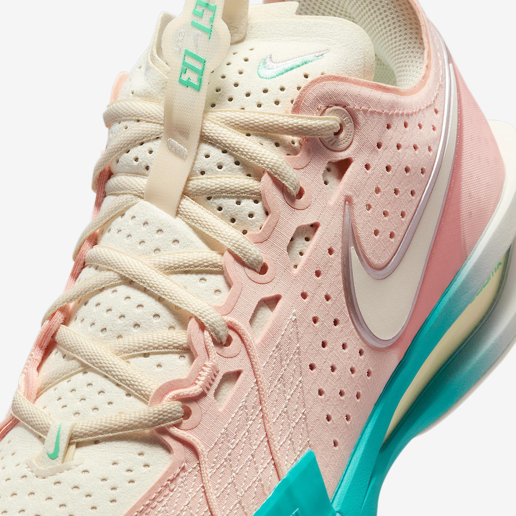 Nike G.T. Cut 3 Basketball Shoes Product Image