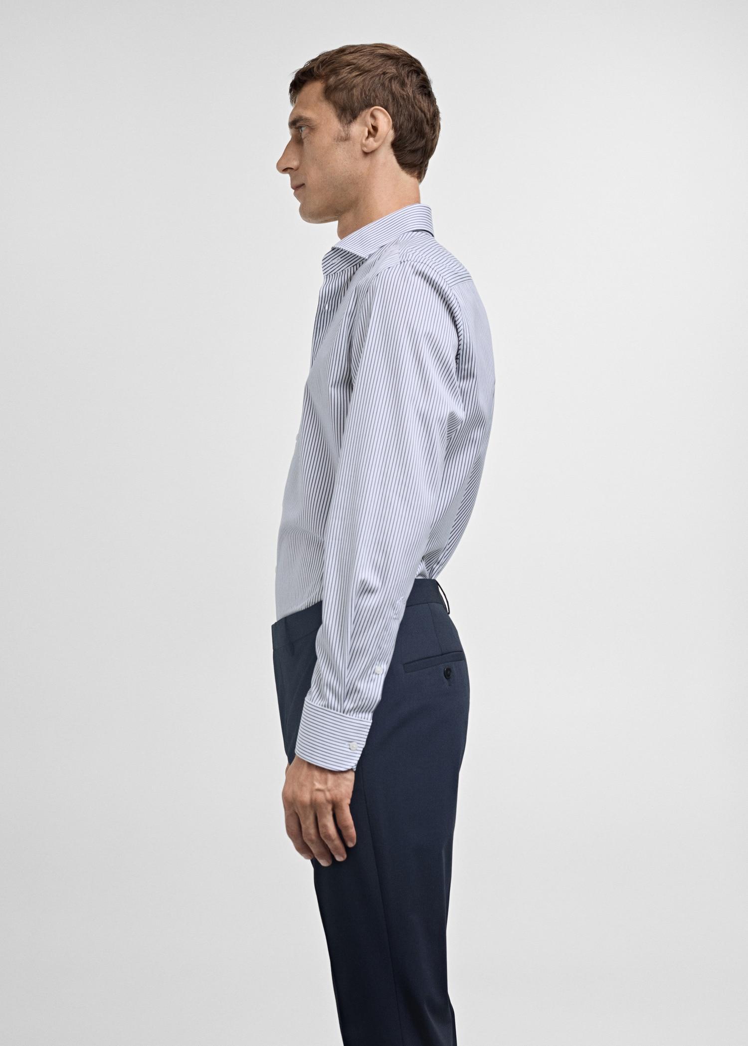 100% cotton slim fit shirt - Men | MANGO USA Product Image