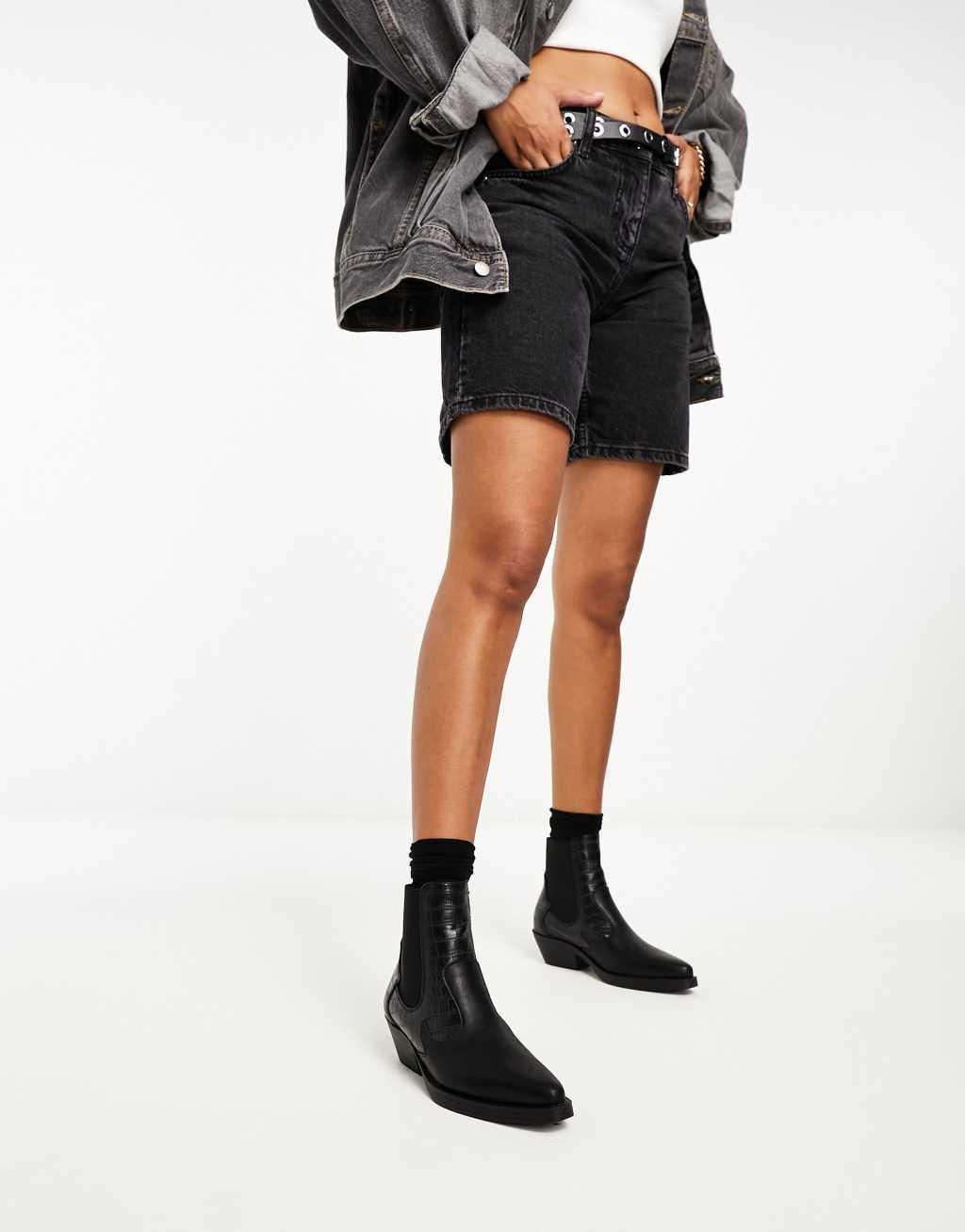 Only faux croc detail western boots Product Image