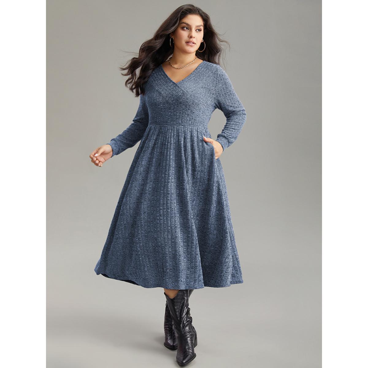 Plus Size Rib Knit Plain Plisse Long Sleeve Dress DarkBlue Women Casual Rib Knit V-neck Long Sleeve Curvy Midi Dress BloomChic 12/L Product Image