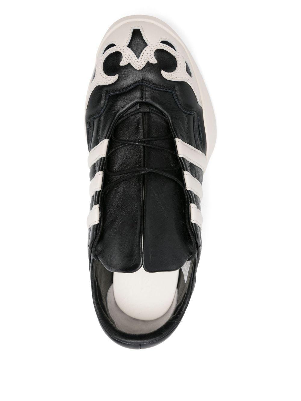 leather sneakers  Product Image