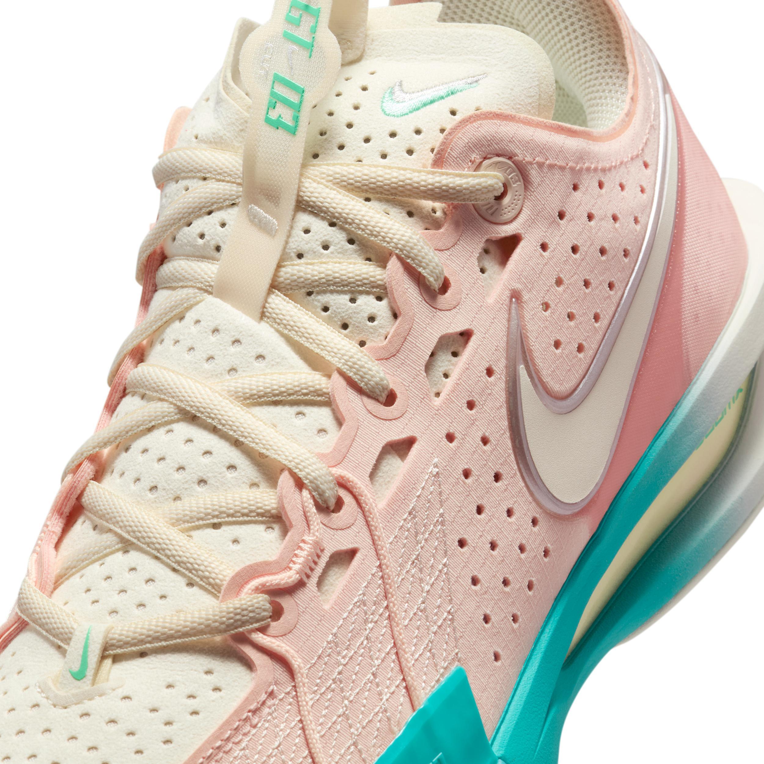 Nike Men's G.T. Cut 3 Basketball Shoes Product Image