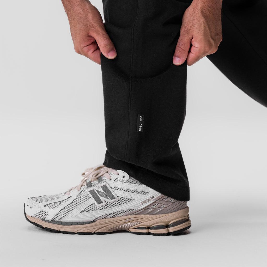0840. Tech Essential™ Straight Leg Sweats - Black Product Image