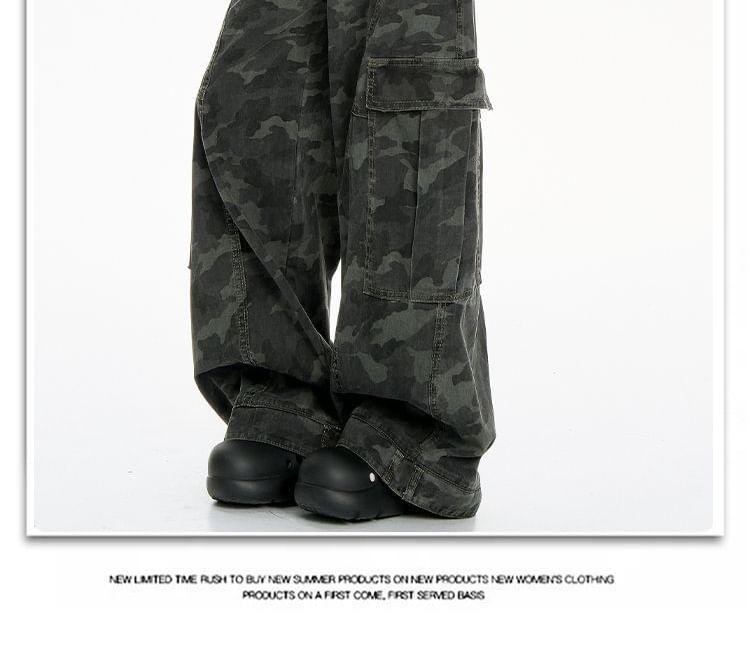 Mid Rise Camo Print Washed Wide Leg Cargo Jeans Product Image