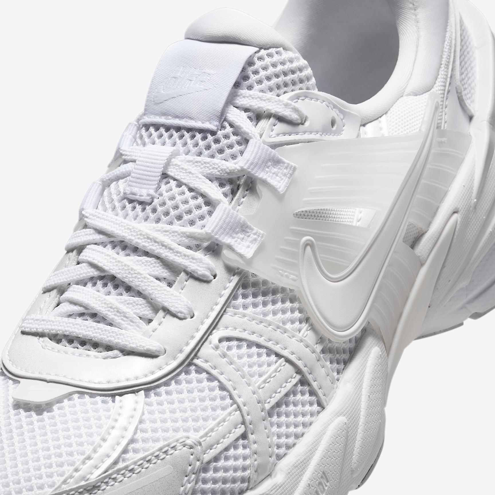 Nike Women's V2K Run Shoes Product Image