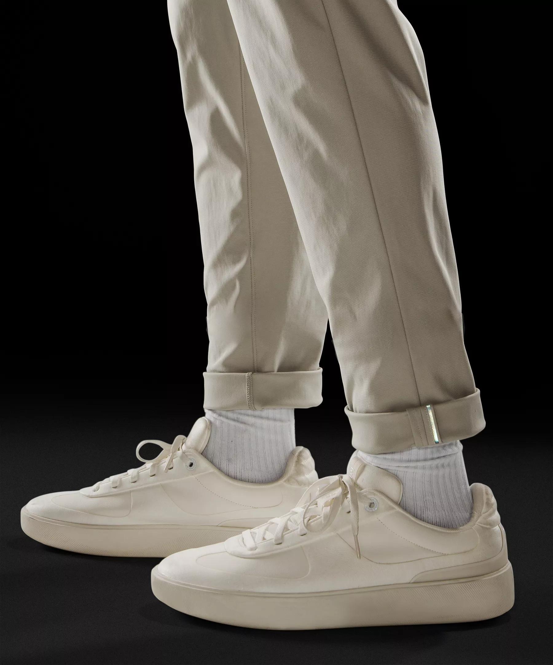 Commission Slim-Fit Pant 30L Product Image